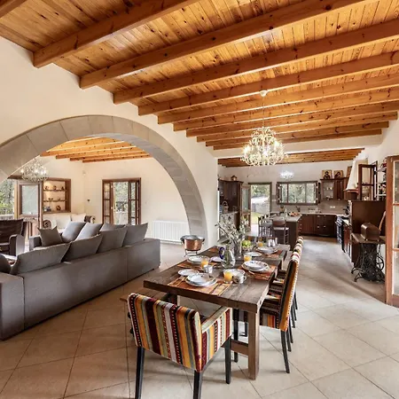 Troodos Mature Pine פדולאס