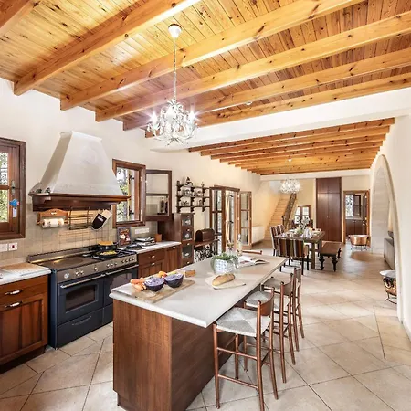 Troodos Mature Pine * פדולאס