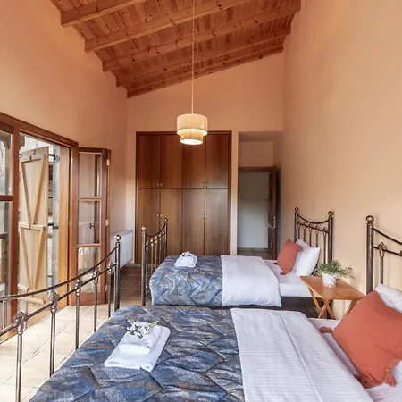 Vilă Troodos Mature Pine *