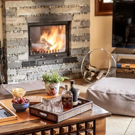 Troodos Mature Pine Villa Pedhoulas