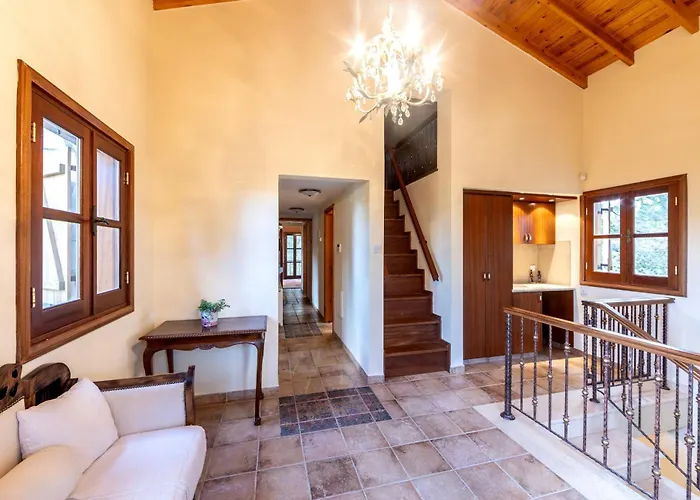 Troodos Mature Pine Vila Pedhoulas