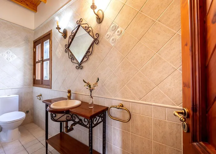 Vila Troodos Mature Pine Pedhoulas