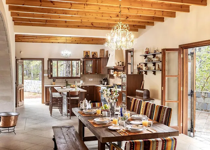 Villa Troodos Mature Pine