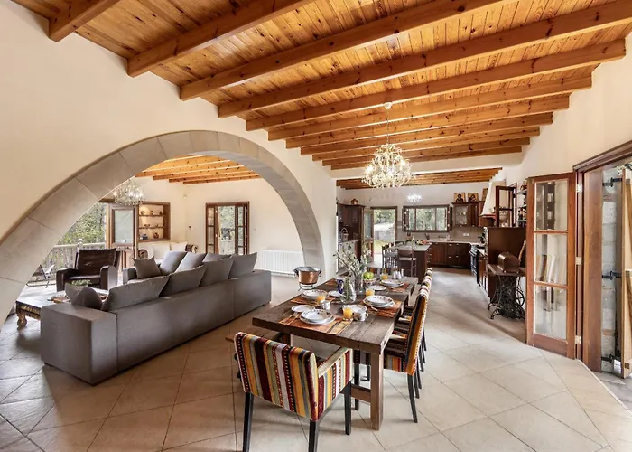 Troodos Mature Pine Pedhoulas